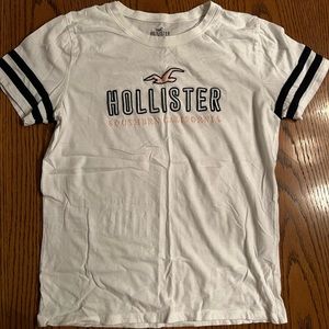 Hollister women’s medium logo shirt